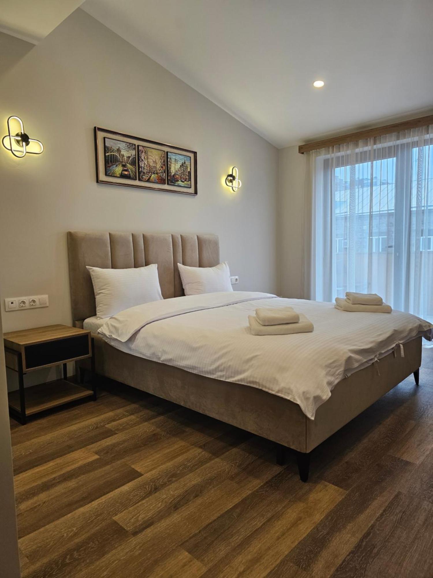 Hotel Avenue 30 Єреван Екстер'єр фото