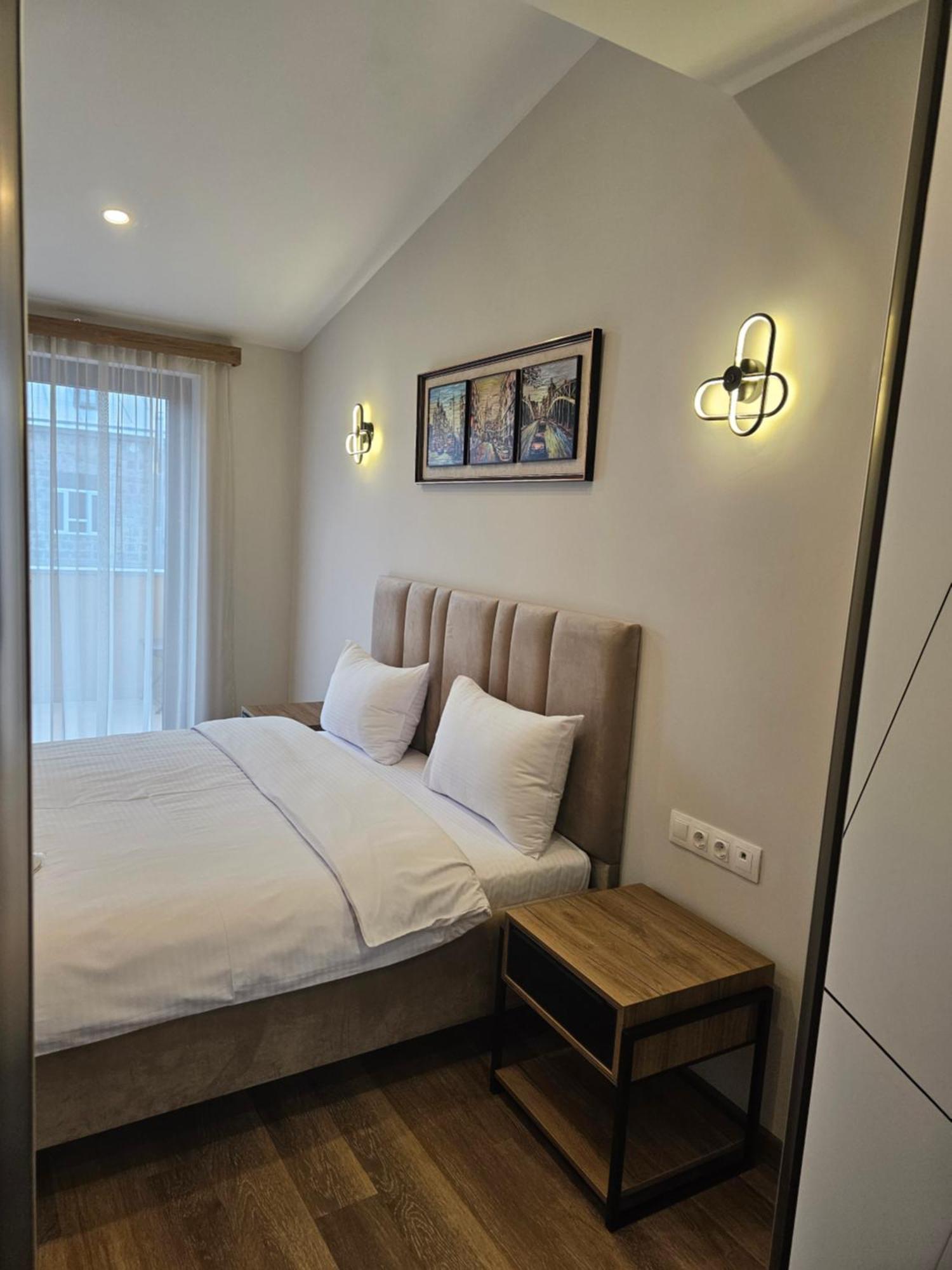 Hotel Avenue 30 Єреван Екстер'єр фото