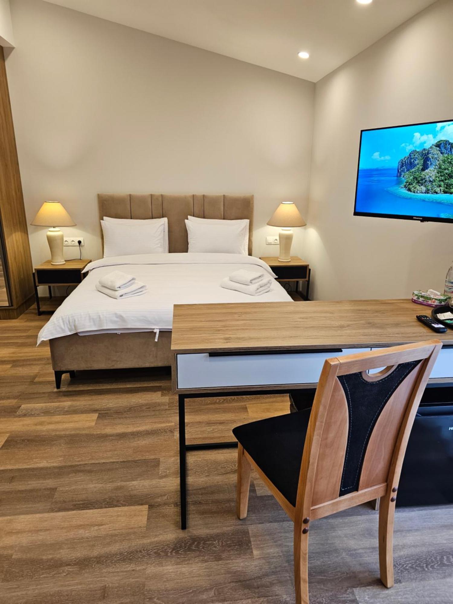 Hotel Avenue 30 Єреван Екстер'єр фото