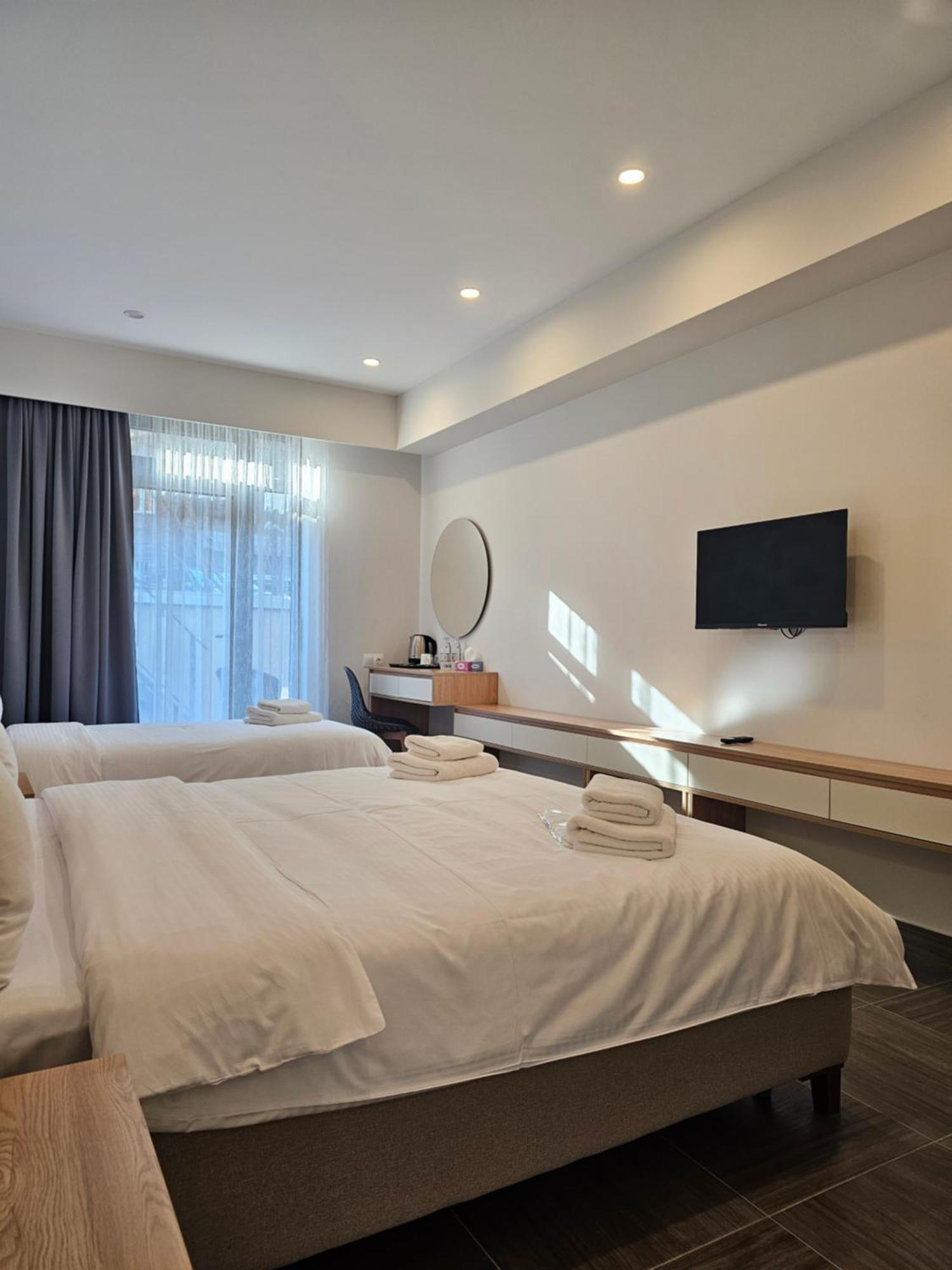 Hotel Avenue 30 Єреван Екстер'єр фото