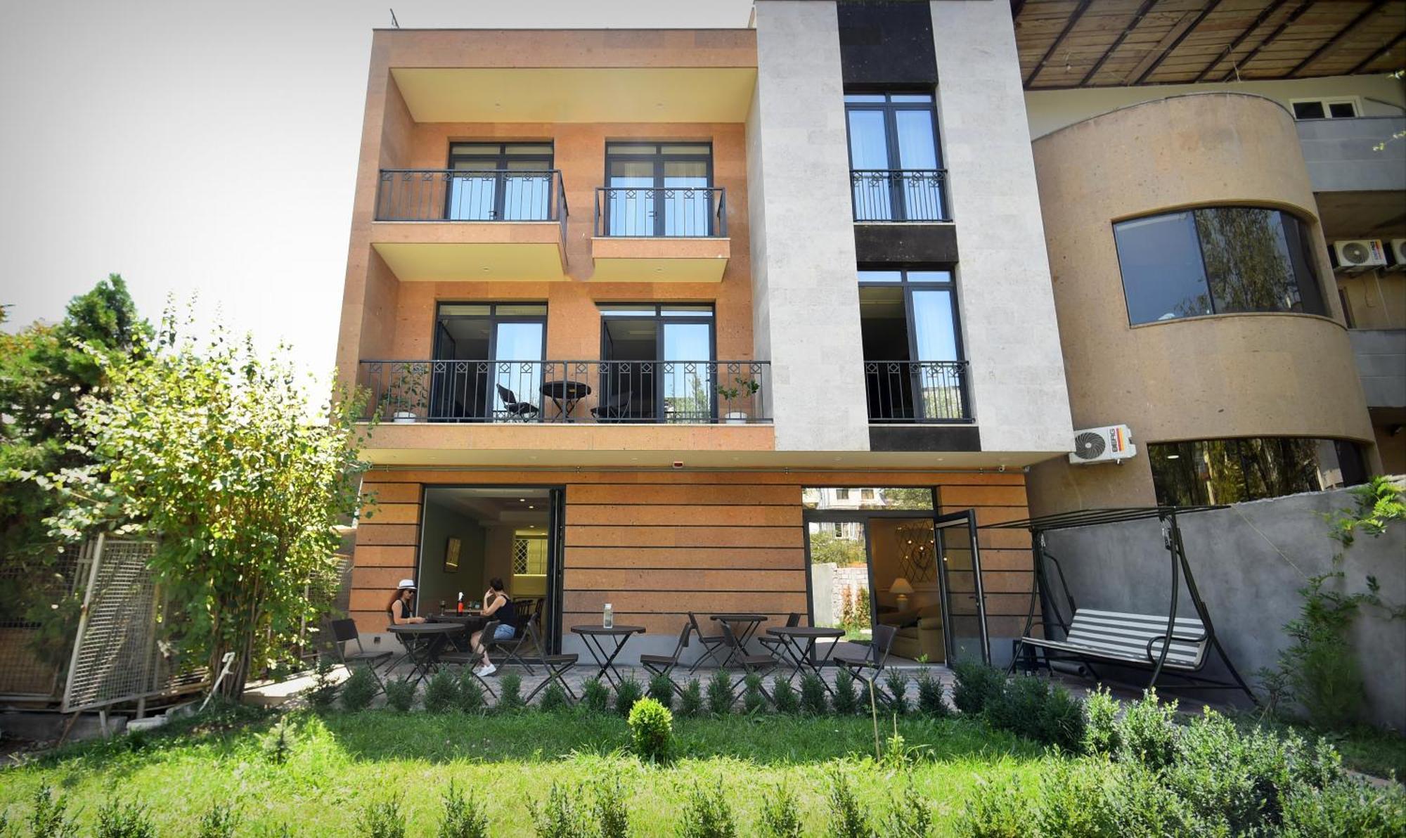 Hotel Avenue 30 Єреван Екстер'єр фото